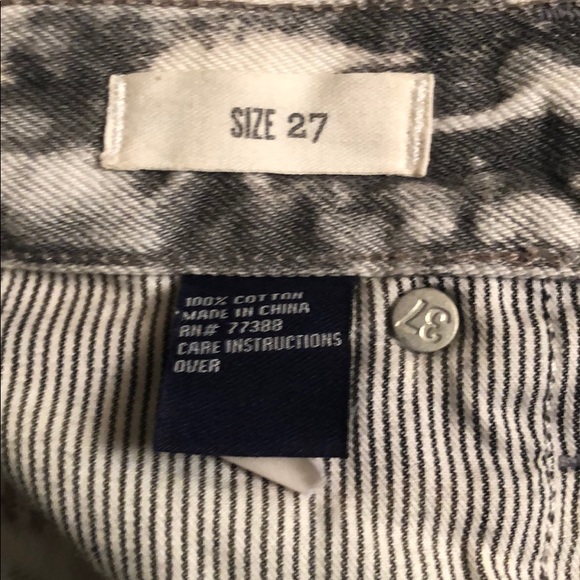 Jeans - Picture 3 of 4